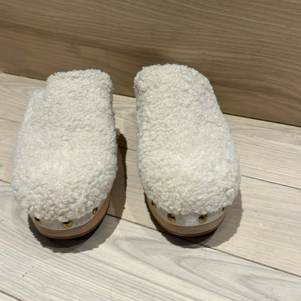 Jcrew Sherpa clog size 7.5